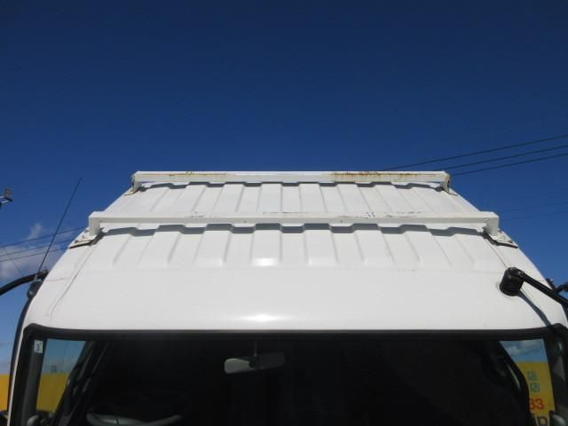 Mitsubishi FIGHTER 2015-03 2385832-10