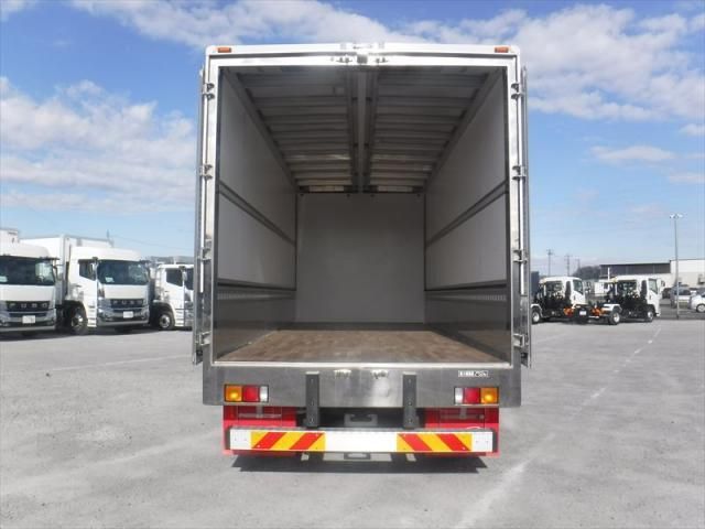 Mitsubishi FIGHTER 2023-04 2385830-17