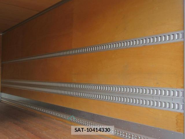 Mitsubishi FIGHTER 2020-09 2446411-24