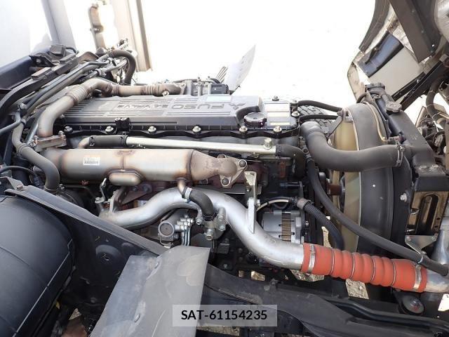 Mitsubishi FIGHTER 2017-07 2486107-24