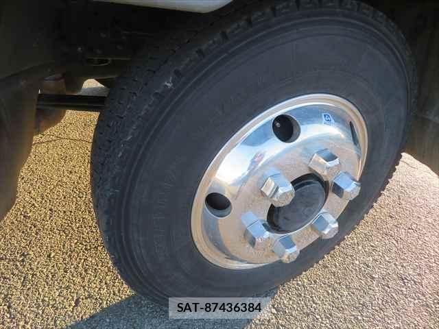Mitsubishi FIGHTER 2019-07 2486105-25