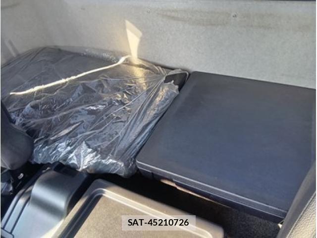 Mitsubishi FIGHTER 2021-06 2664776-21