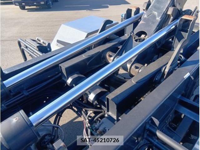 Mitsubishi FIGHTER 2021-06 2664776-8