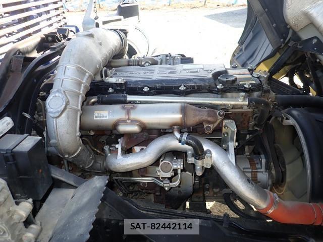Mitsubishi FIGHTER 2013-07 2776867-22