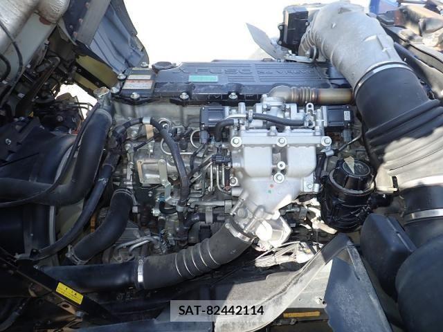 Mitsubishi FIGHTER 2013-07 2776867-23