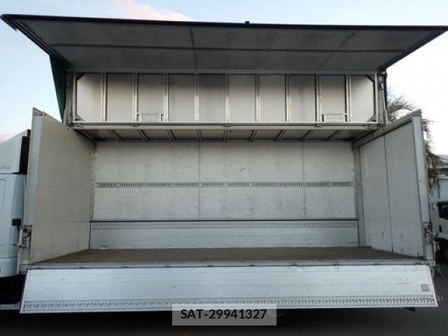 Mitsubishi FIGHTER 2018-05 2960776-18