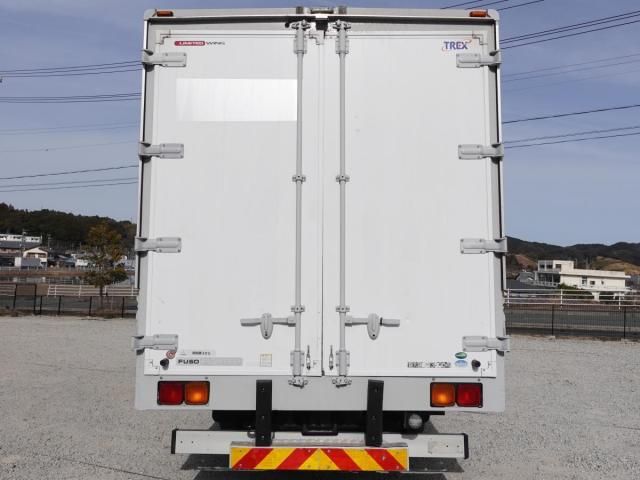 Mitsubishi FIGHTER 2014-10 3000784-7