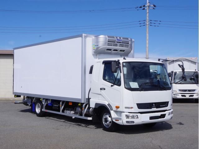 Mitsubishi FIGHTER 2025-11 3292691-1