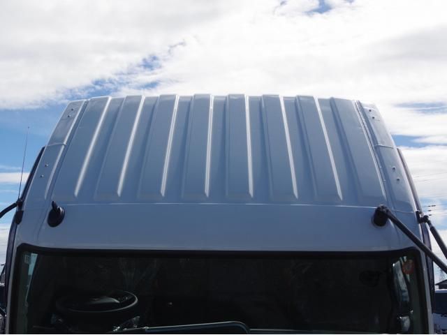 Mitsubishi FIGHTER 2025-11 3292691-19