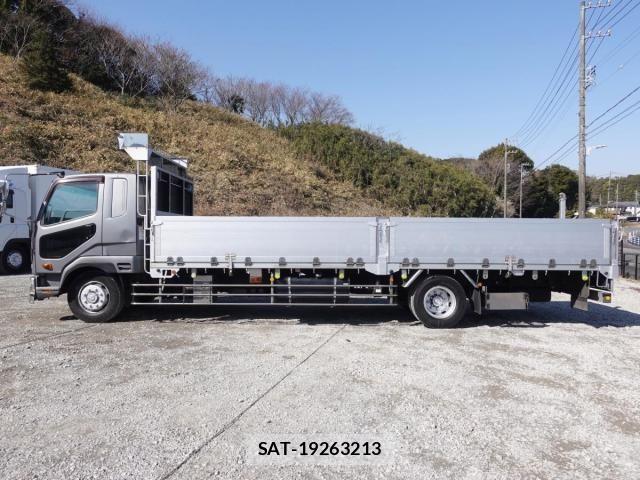 Mitsubishi FIGHTER 2015-12 3669224-11