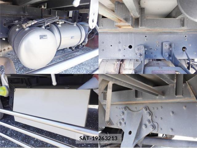 Mitsubishi FIGHTER 2015-12 3669224-21