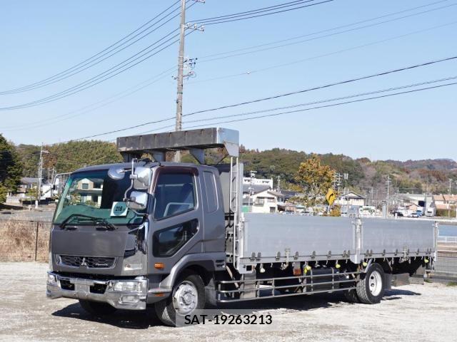 Mitsubishi FIGHTER 2015-12 3669224-27