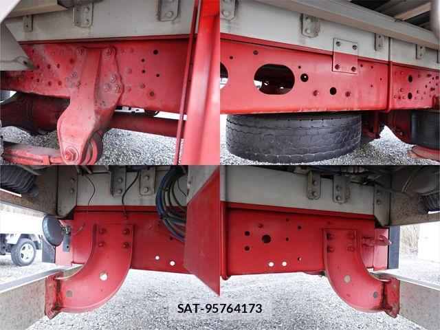 Mitsubishi FIGHTER 2016-07 3669221-18