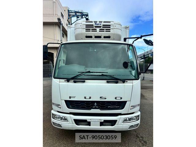 Mitsubishi FIGHTER 2017-08 3669208-1