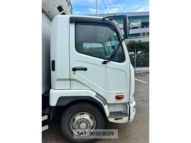 Mitsubishi FIGHTER 2017-08 3669208-8