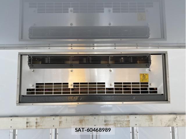 Mitsubishi FIGHTER 2023-05 3714207-11