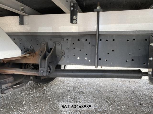 Mitsubishi FIGHTER 2023-05 3714207-20