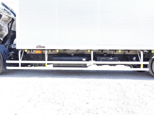 Mitsubishi FIGHTER 2015-03 3758456-17