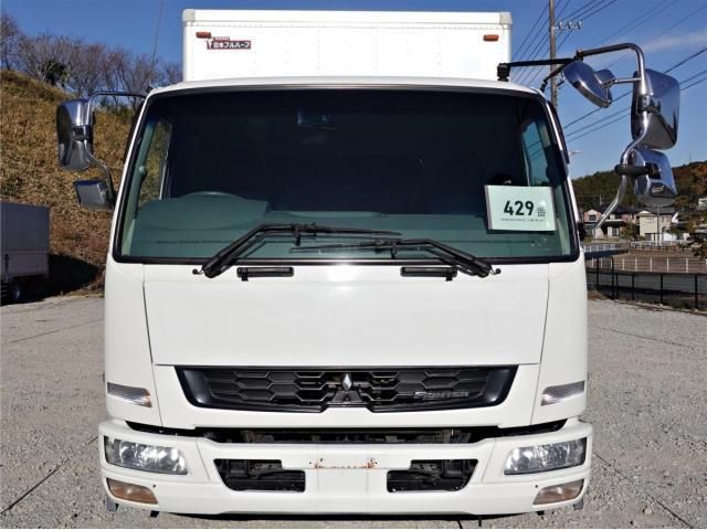 Mitsubishi FIGHTER 2015-03 3758456-2
