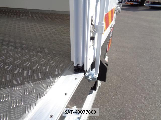 Mitsubishi FIGHTER 2025-11 3905501-11