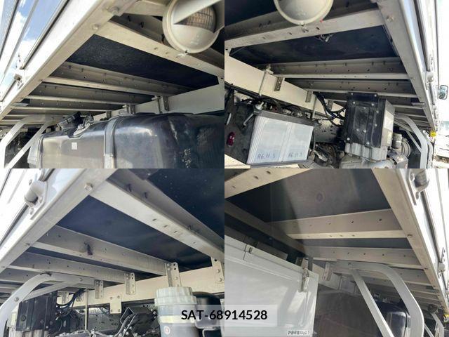 Mitsubishi FIGHTER 2019-08 3905520-11