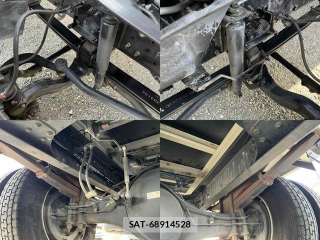 Mitsubishi FIGHTER 2019-08 3905520-27