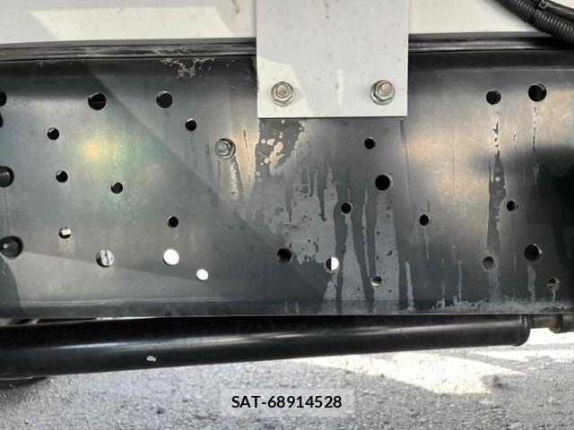 Mitsubishi FIGHTER 2019-08 3905520-28