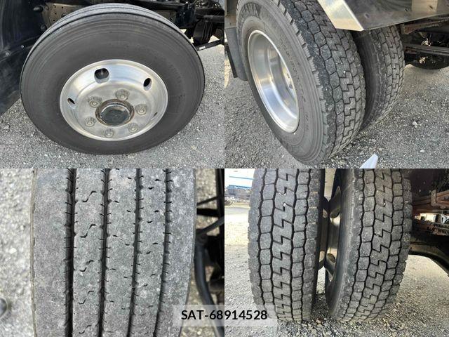Mitsubishi FIGHTER 2019-08 3905520-29