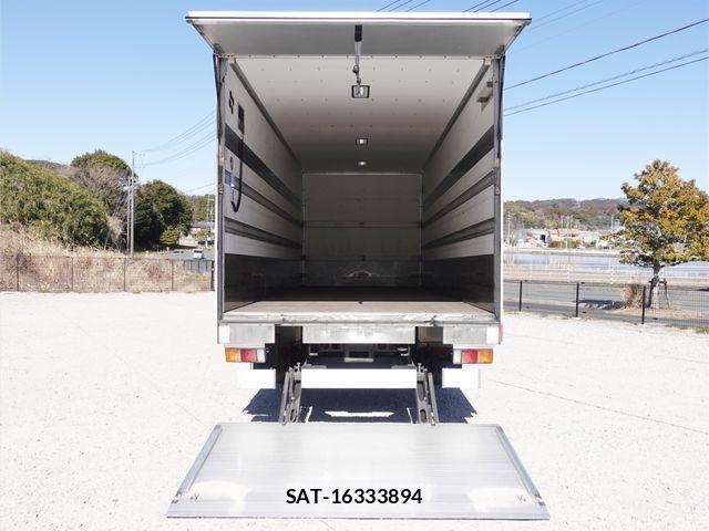 Mitsubishi FIGHTER 2018-08 3905521-10