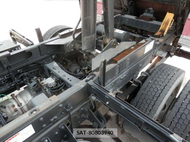 Mitsubishi FIGHTER 2021-12 3934132-14