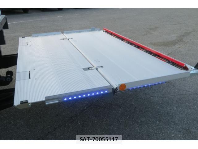 Mitsubishi FIGHTER 2025-09 4109454-15