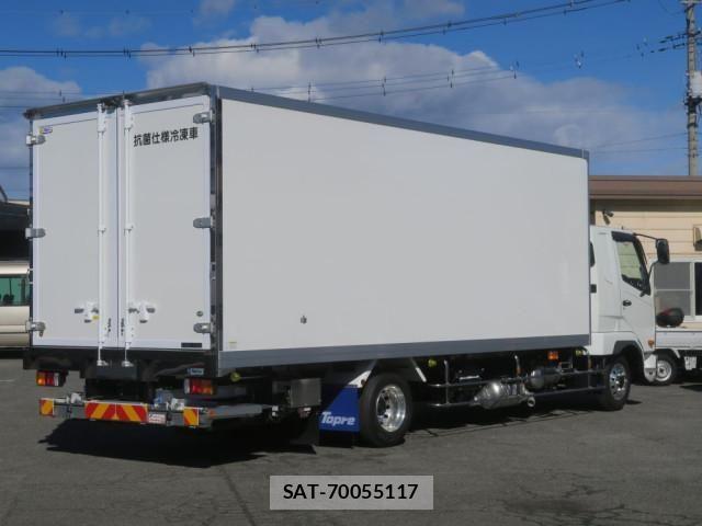 Mitsubishi FIGHTER 2025-09 4109454-1