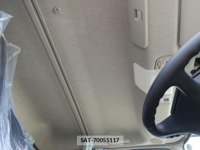 Mitsubishi FIGHTER 2025-09 4109454-21