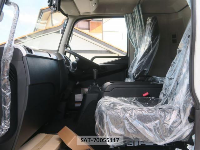 Mitsubishi FIGHTER 2025-09 4109454-25