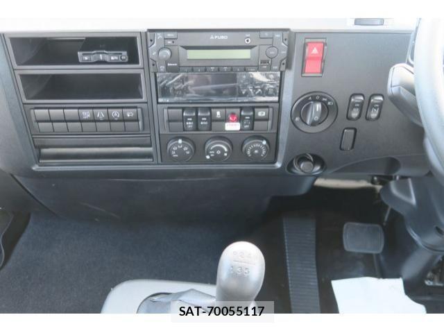 Mitsubishi FIGHTER 2025-09 4109454-27