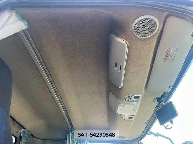 Mitsubishi FIGHTER 2015-06 4109503-20
