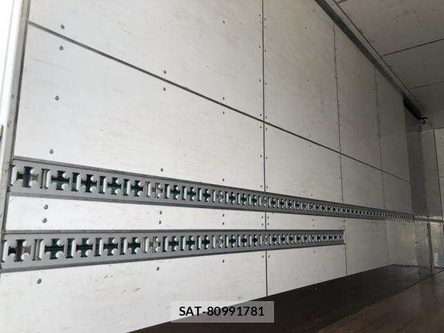 Mitsubishi FIGHTER 2017-04 4109501-11
