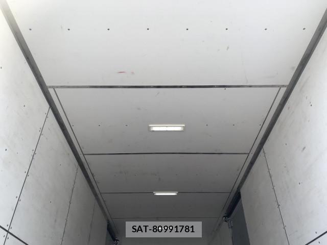 Mitsubishi FIGHTER 2017-04 4109501-14