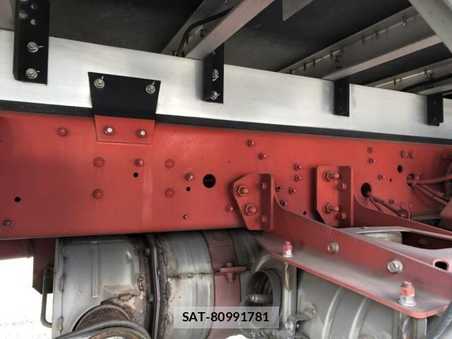 Mitsubishi FIGHTER 2017-04 4109501-22