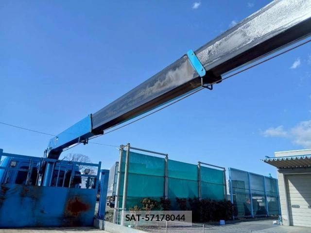 Mitsubishi FIGHTER 2007-03 4109500-24