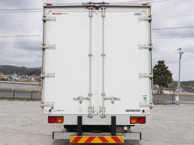 Mitsubishi FIGHTER 2014-03 4384496-9