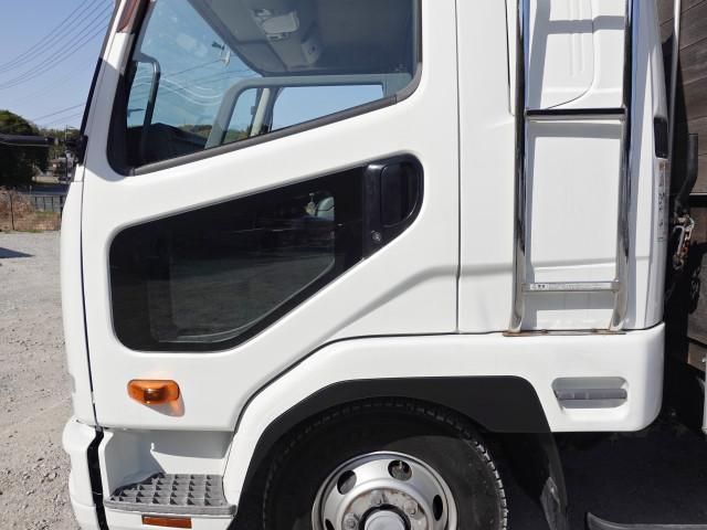 Mitsubishi FIGHTER 2014-05 4384482-12