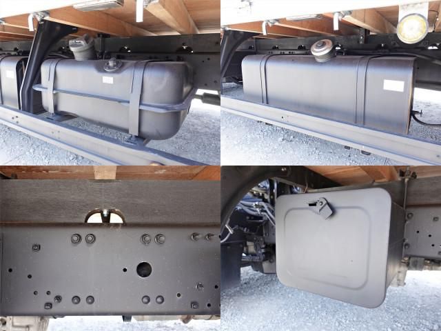 Mitsubishi FIGHTER 2014-05 4384482-21