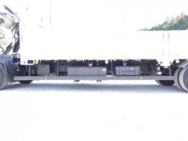 Mitsubishi FIGHTER 2014-05 4384482-22