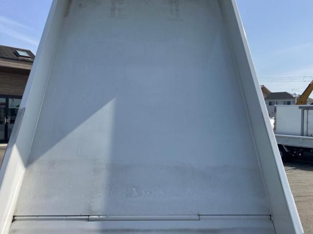 Mitsubishi FIGHTER 2025-10 4384467-9
