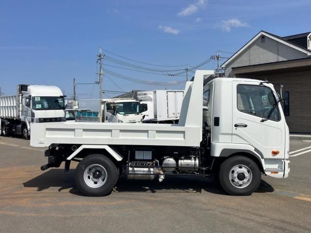Mitsubishi FIGHTER 2025-10 4384467-7