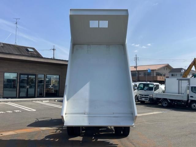 Mitsubishi FIGHTER 2025-10 4384467-8