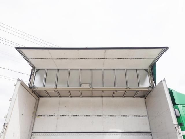 Mitsubishi FIGHTER 2014-03 4384494-15