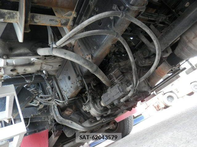 Mitsubishi FIGHTER 2013-03 4638903-16