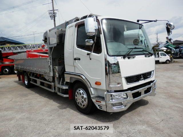 Mitsubishi FIGHTER 2013-03 4638903-1